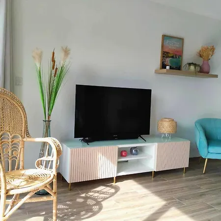 Gite In Etretat Near Cliffs & Beach, Cleaning Included