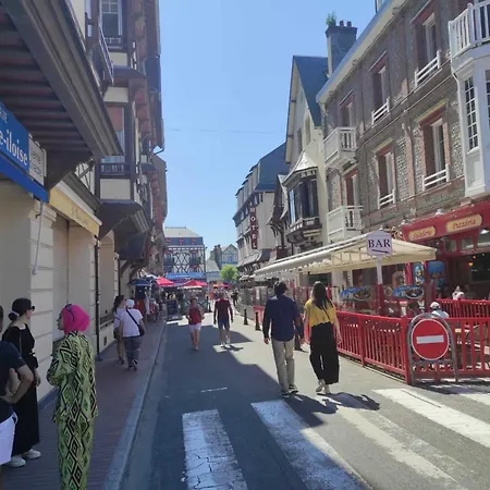 Gite In Etretat Near Cliffs & Beach, Cleaning Included